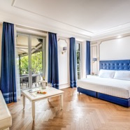 Junior_Suite_Lake_Como_View_4.jpg