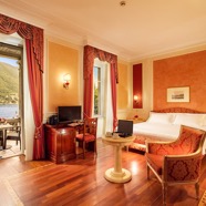 Villa_Imperiale_Deluxe_Room_Lake_Como_View.jpg