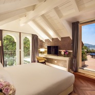 Villa_Imperiale_Deluxe_Room_Balcony_Lake_Como_1.jpg